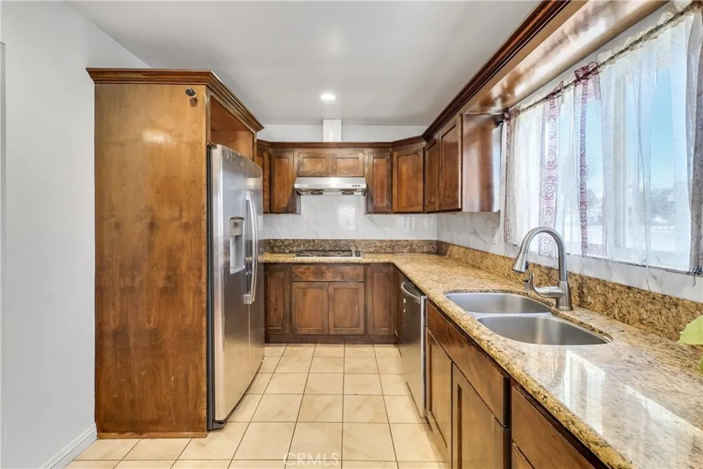 235 S Azusa West Covina, CA 91791